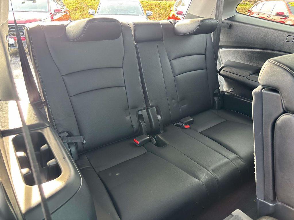 used 2022 Honda Pilot car, priced at $33,987