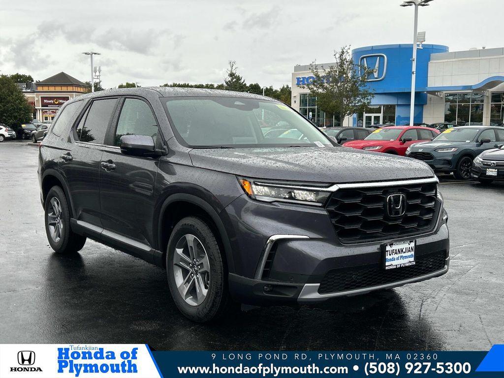 new 2025 Honda Pilot car, priced at $47,050