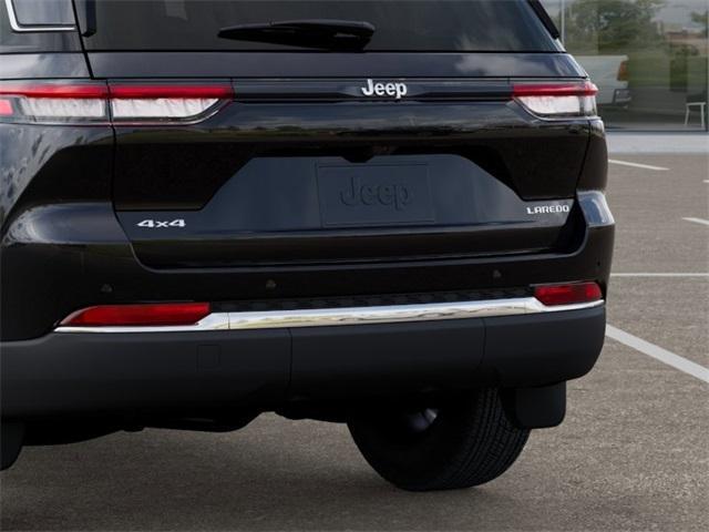 new 2025 Jeep Grand Cherokee car, priced at $44,595