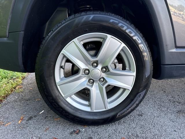 used 2022 Jeep Compass car, priced at $18,000
