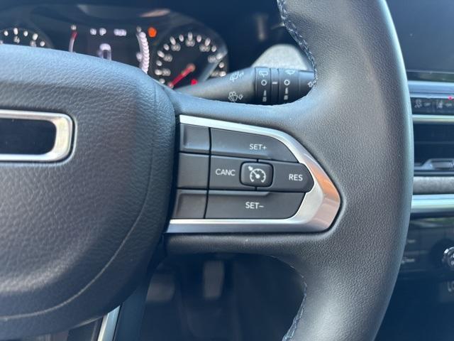 used 2022 Jeep Compass car, priced at $18,000