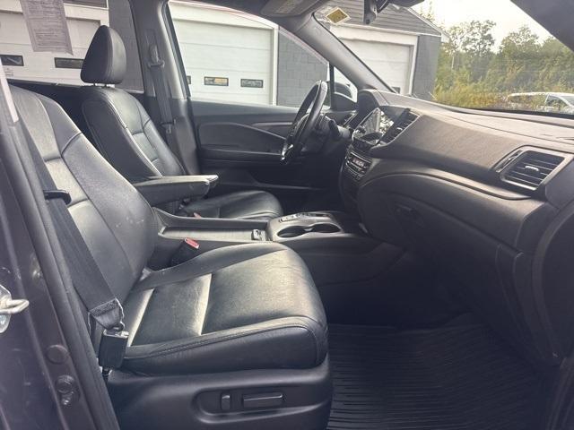 used 2021 Honda Pilot car, priced at $24,178