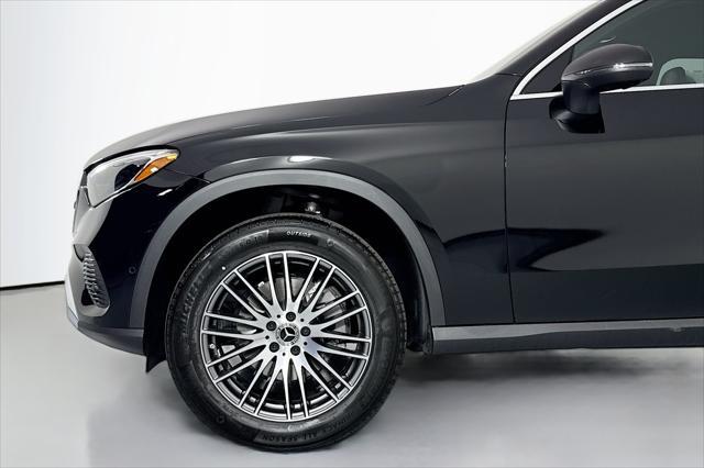 new 2025 Mercedes-Benz GLC 300 car, priced at $52,405