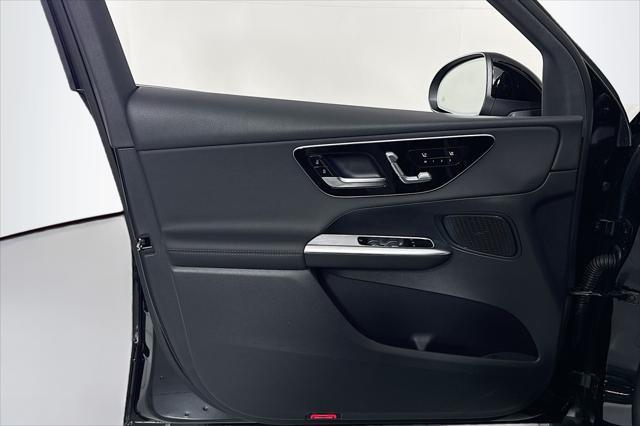 new 2025 Mercedes-Benz GLC 300 car, priced at $52,405