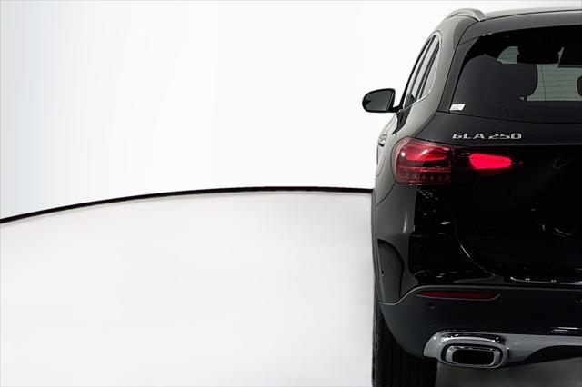 new 2025 Mercedes-Benz GLA 250 car, priced at $44,345