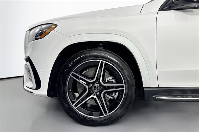 new 2025 Mercedes-Benz GLS 450 car, priced at $100,250