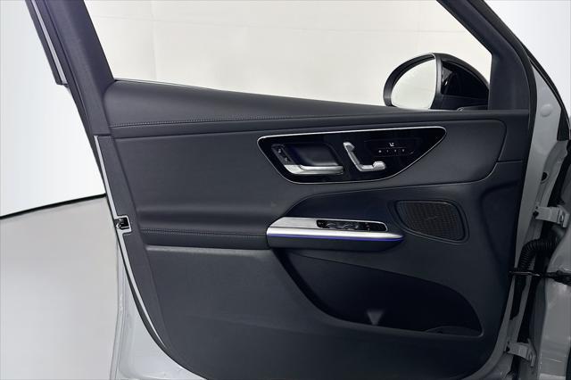 new 2025 Mercedes-Benz GLC 300 car, priced at $67,045