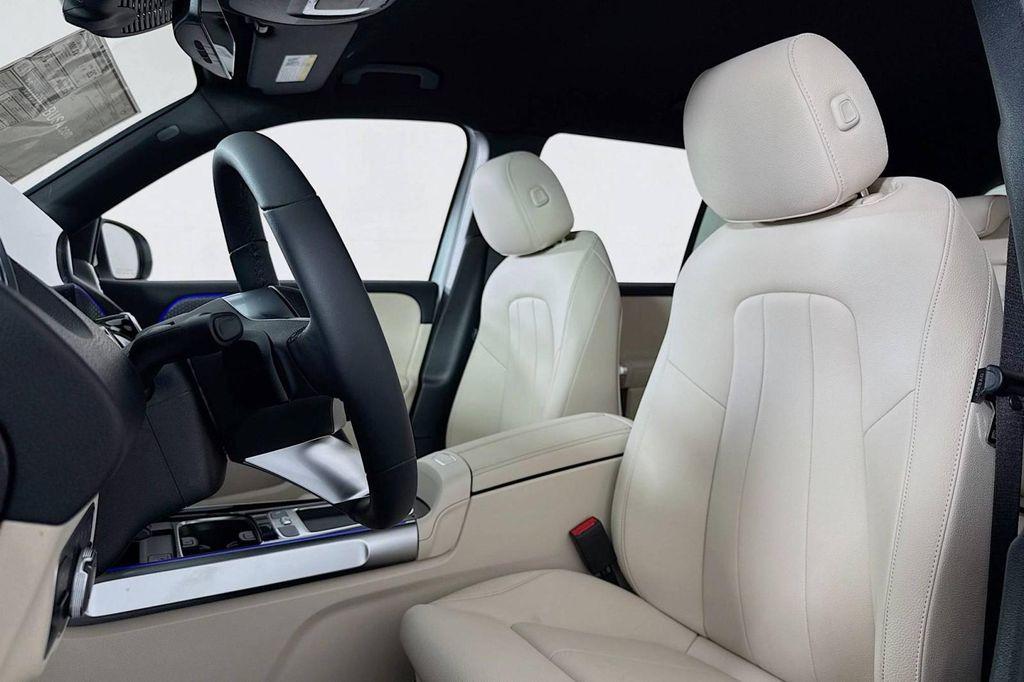 new 2025 Mercedes-Benz GLB 250 car, priced at $47,145