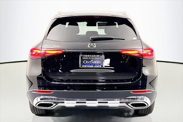 new 2025 Mercedes-Benz GLC 300 car, priced at $51,415