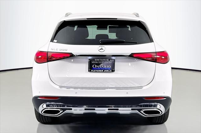new 2025 Mercedes-Benz GLC 300 car, priced at $51,615