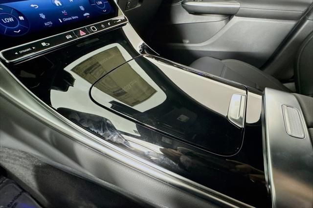 new 2025 Mercedes-Benz GLC 300 car, priced at $51,615