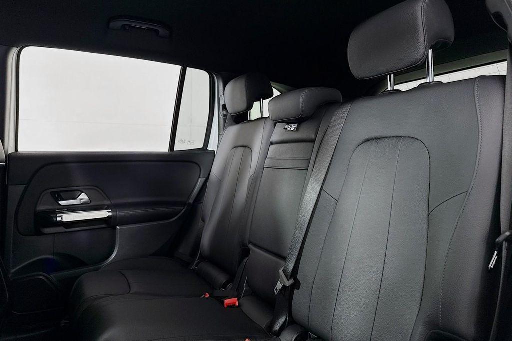 used 2025 Mercedes-Benz GLB 250 car