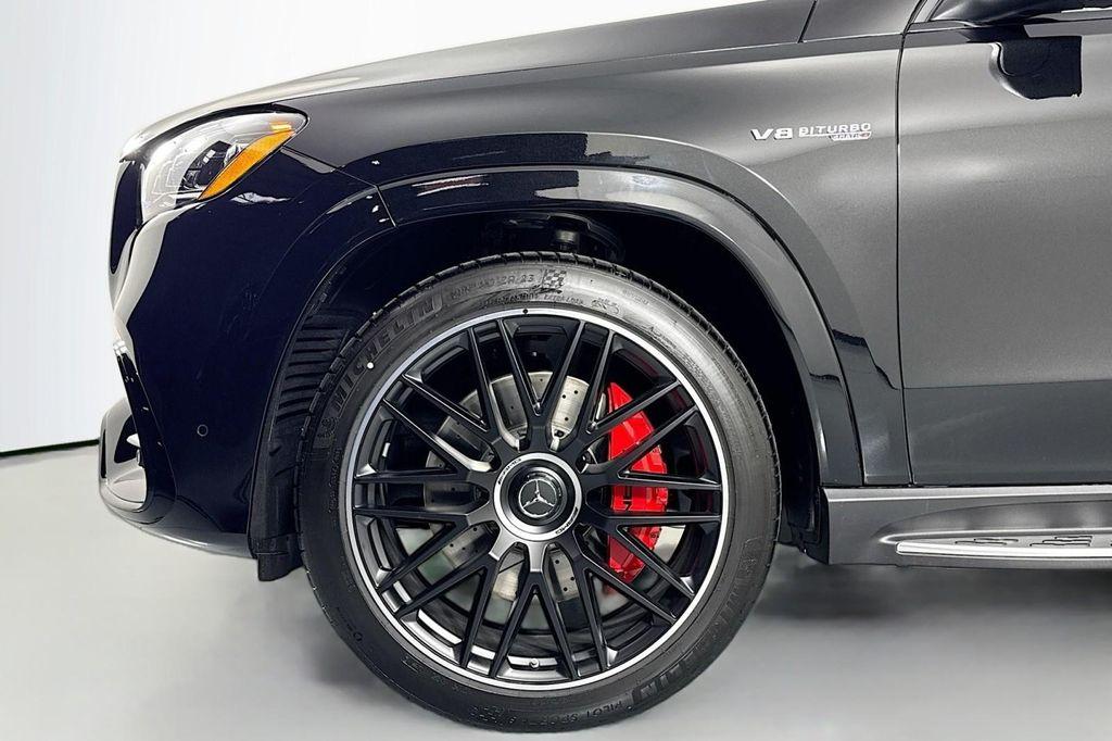 new 2025 Mercedes-Benz AMG GLS 63 car, priced at $157,165