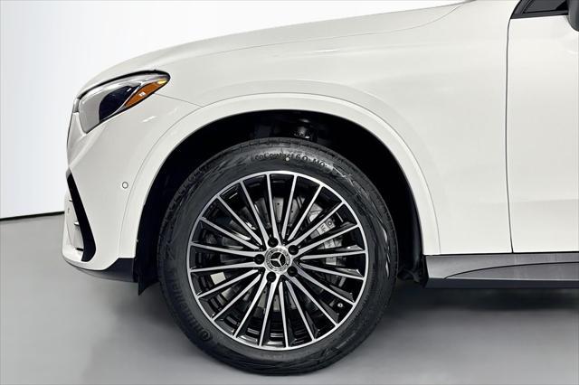 new 2025 Mercedes-Benz GLC 300 car, priced at $57,495