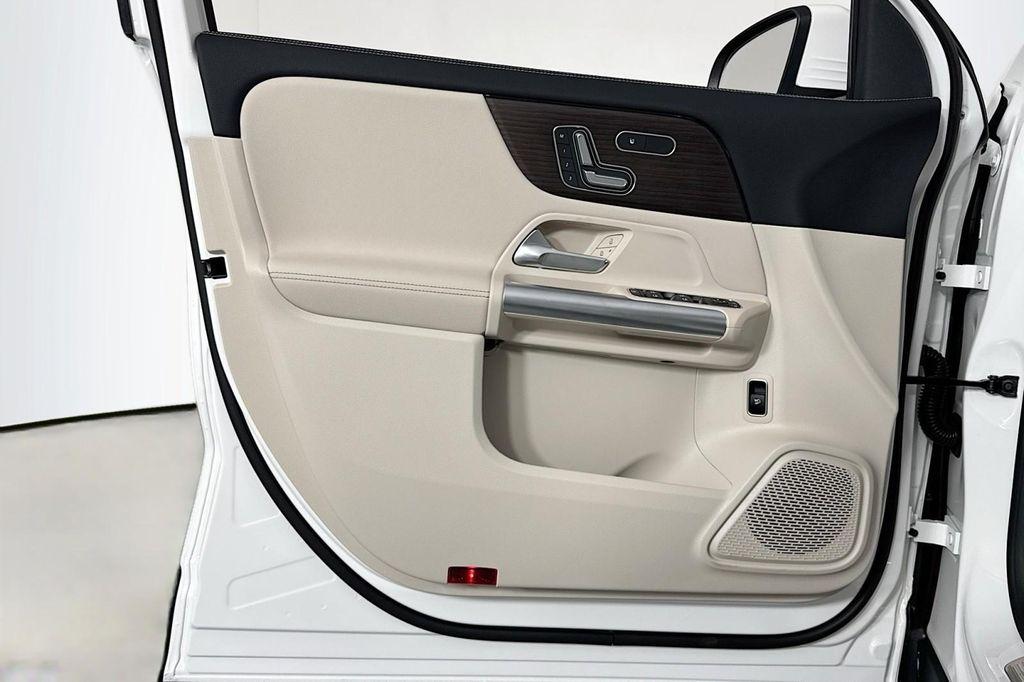 new 2026 Mercedes-Benz GLA 250 car, priced at $43,780