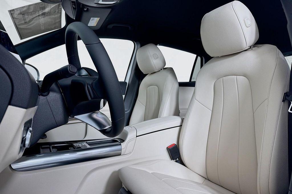 new 2026 Mercedes-Benz GLA 250 car, priced at $43,780