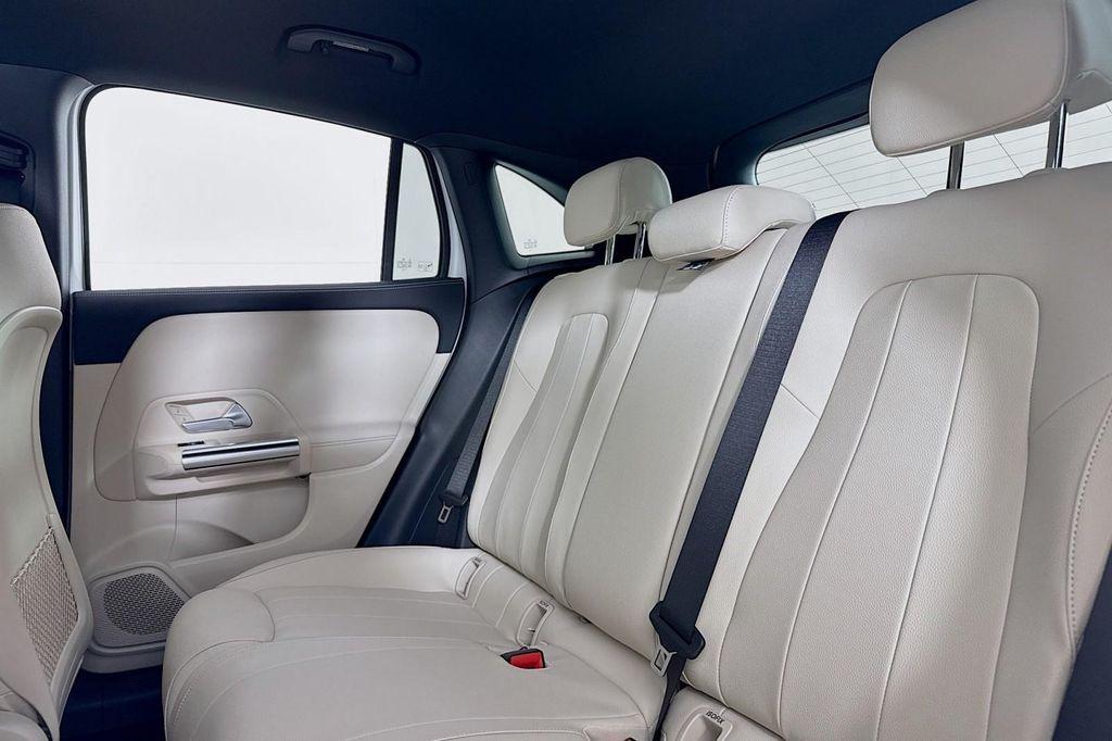 new 2026 Mercedes-Benz GLA 250 car, priced at $43,780