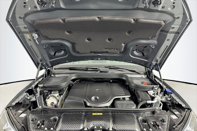 new 2025 Mercedes-Benz GLE 450 car, priced at $75,325