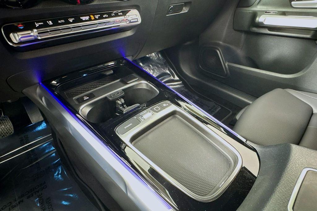 new 2025 Mercedes-Benz GLB 250 car, priced at $47,145