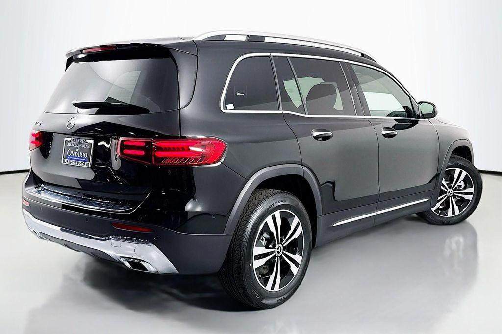 new 2025 Mercedes-Benz GLB 250 car, priced at $47,145