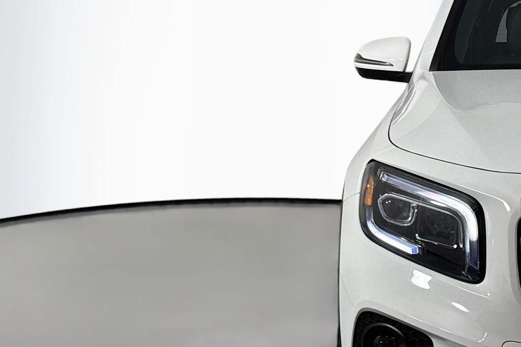 used 2022 Mercedes-Benz GLB 250 car, priced at $25,982