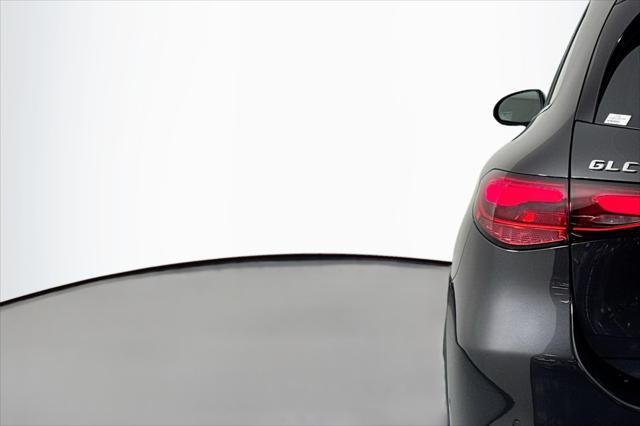new 2025 Mercedes-Benz GLC 300 car, priced at $52,295