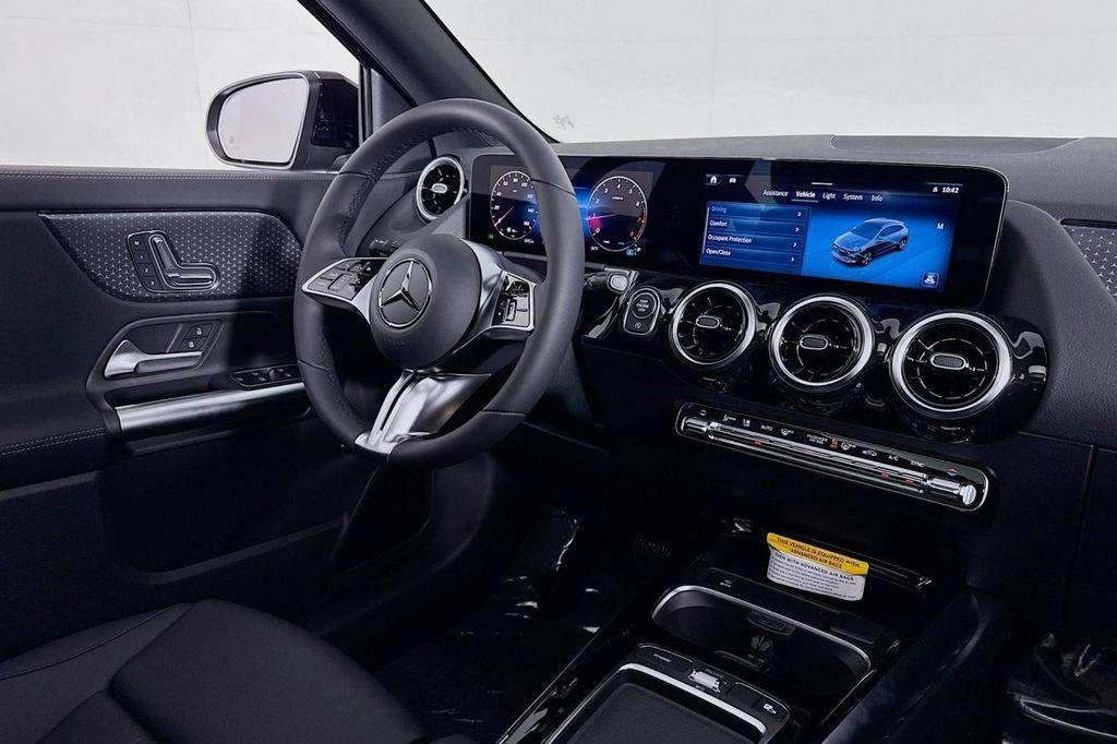 new 2026 Mercedes-Benz GLA 250 car, priced at $44,655
