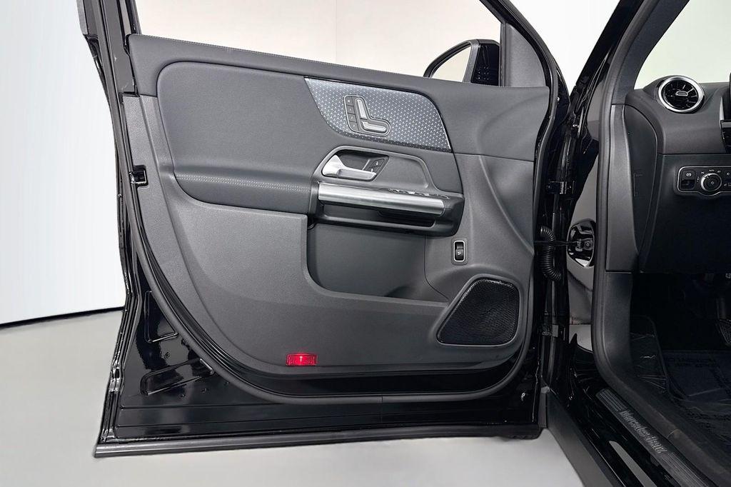 new 2026 Mercedes-Benz GLA 250 car, priced at $44,655