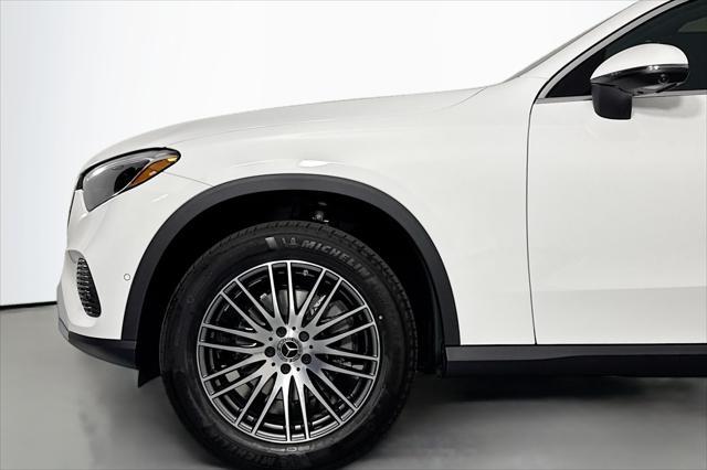 new 2025 Mercedes-Benz GLC 300 car, priced at $60,645