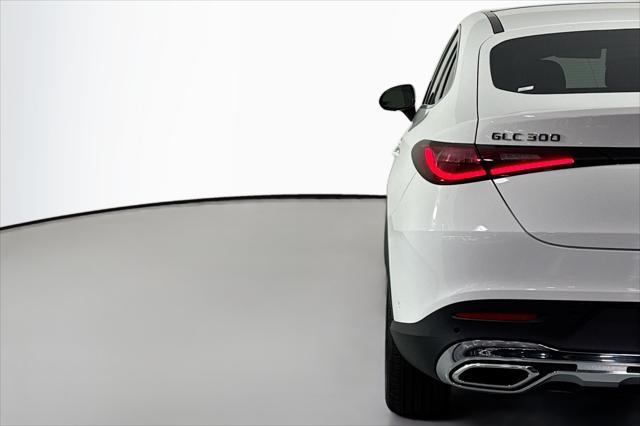new 2025 Mercedes-Benz GLC 300 car, priced at $60,645