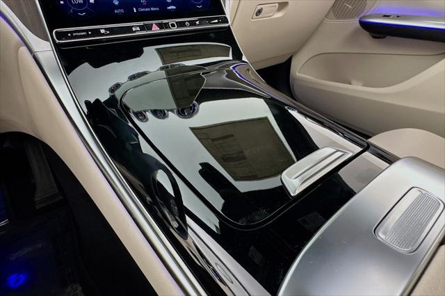 new 2025 Mercedes-Benz GLC 300 car, priced at $60,645