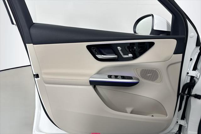 new 2025 Mercedes-Benz GLC 300 car, priced at $60,645