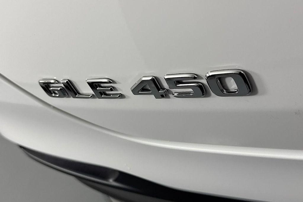 new 2026 Mercedes-Benz GLE 450 car, priced at $83,320