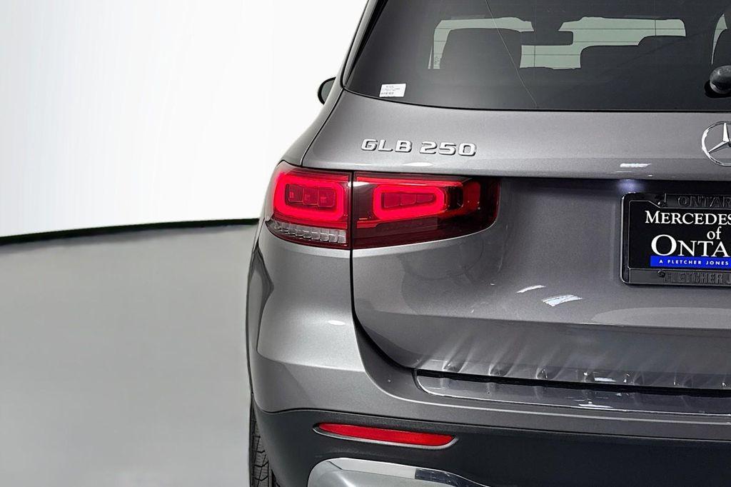 used 2022 Mercedes-Benz GLB 250 car, priced at $35,484