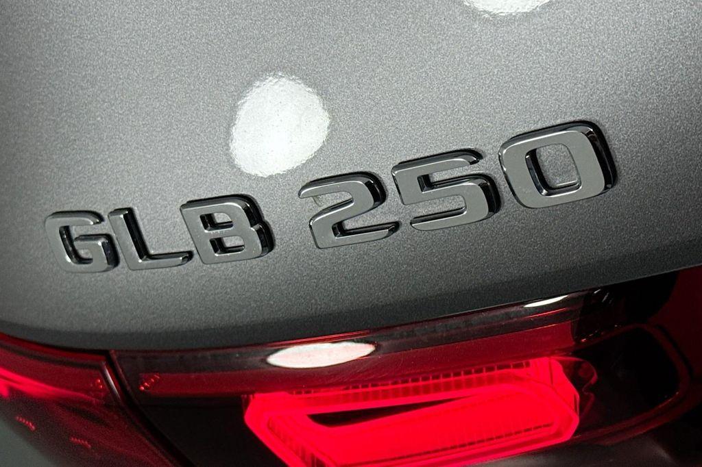 used 2022 Mercedes-Benz GLB 250 car, priced at $35,484