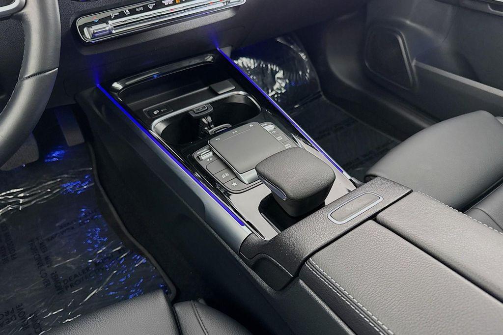used 2022 Mercedes-Benz GLB 250 car, priced at $35,484