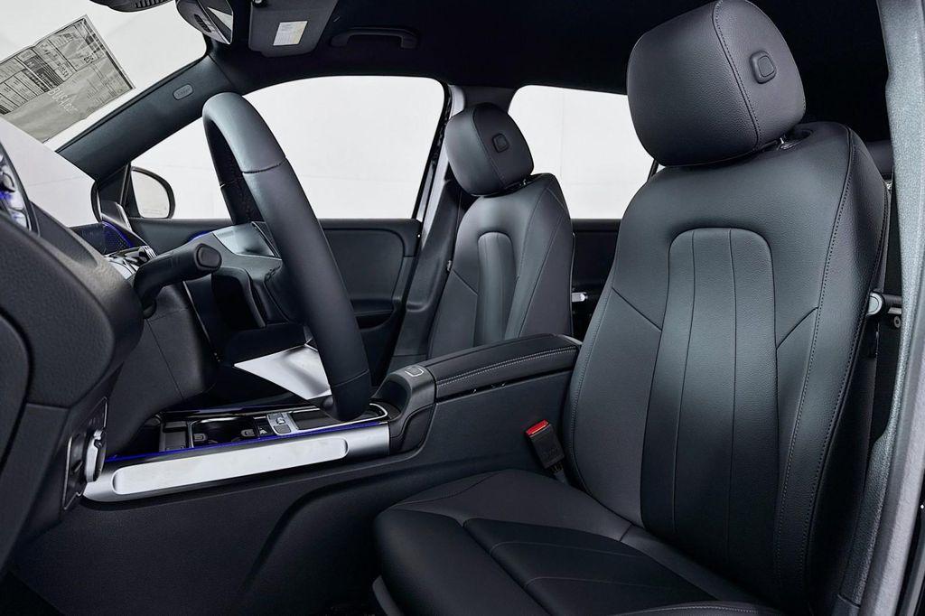new 2025 Mercedes-Benz GLB 250 car, priced at $47,145