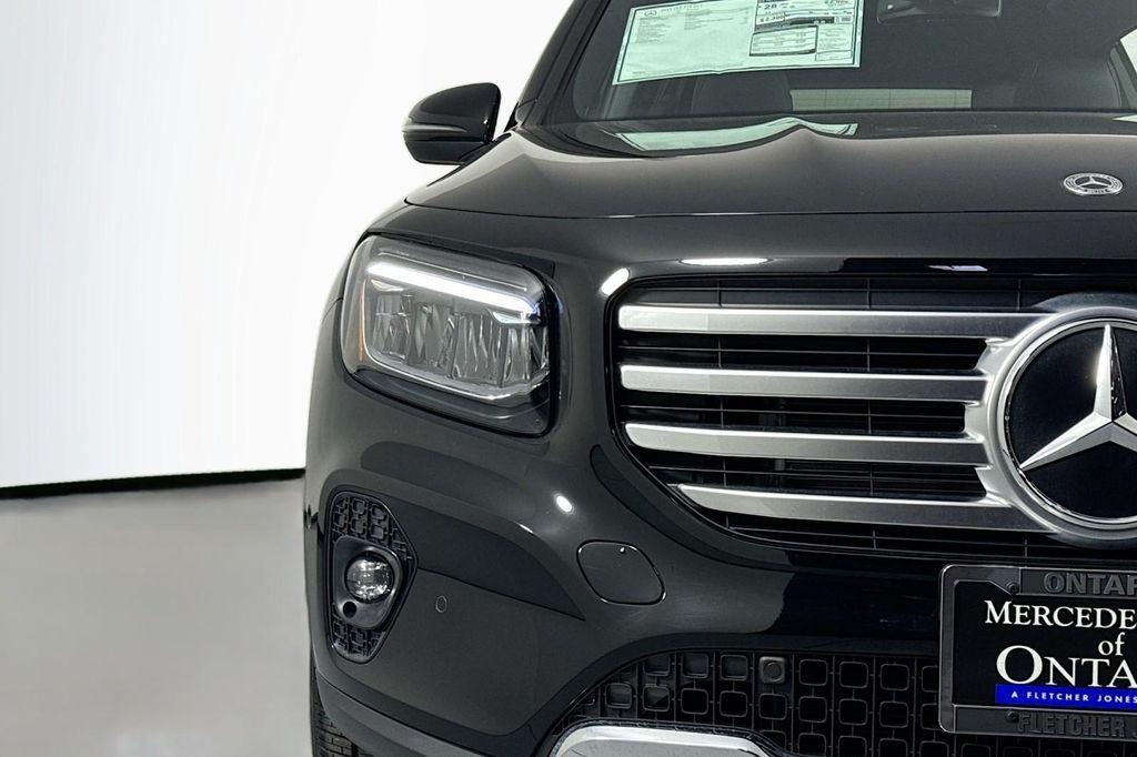 new 2025 Mercedes-Benz GLB 250 car, priced at $47,145