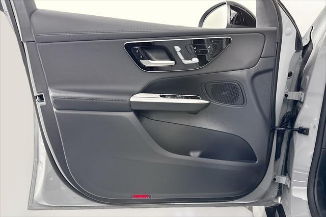 new 2025 Mercedes-Benz GLC 300 car, priced at $58,720