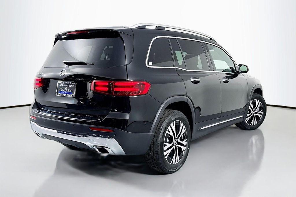 new 2025 Mercedes-Benz GLB 250 car, priced at $47,145
