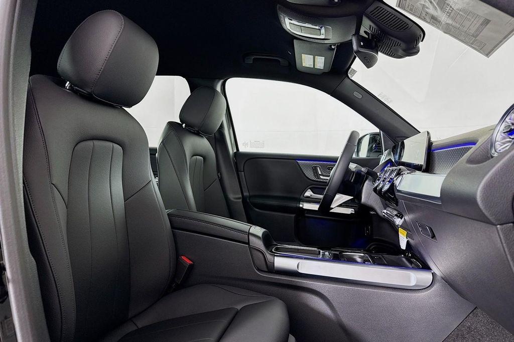 new 2025 Mercedes-Benz GLB 250 car, priced at $47,145