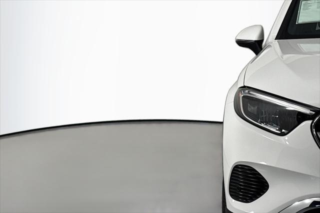new 2025 Mercedes-Benz GLC 300 car, priced at $52,095
