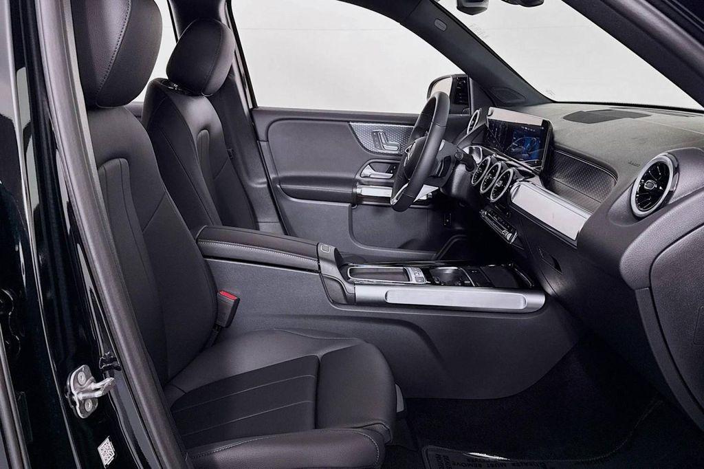 new 2025 Mercedes-Benz GLB 250 car, priced at $44,550