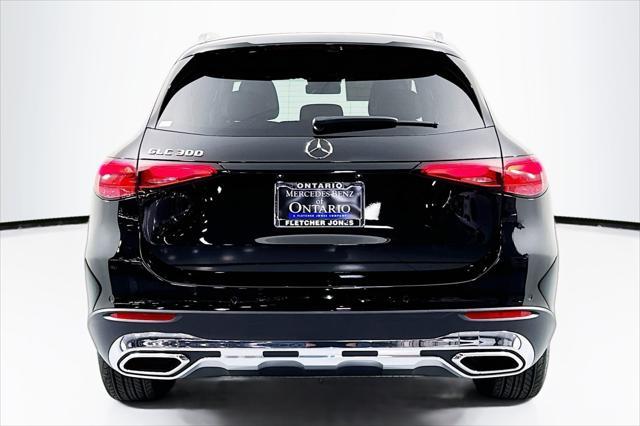 new 2025 Mercedes-Benz GLC 300 car, priced at $52,520