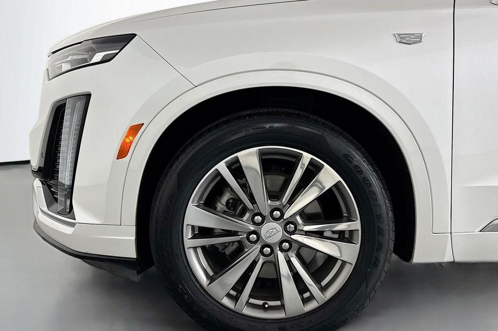 used 2021 Cadillac XT6 car, priced at $35,983