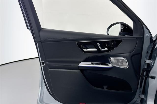 new 2025 Mercedes-Benz GLC 300 car, priced at $63,615