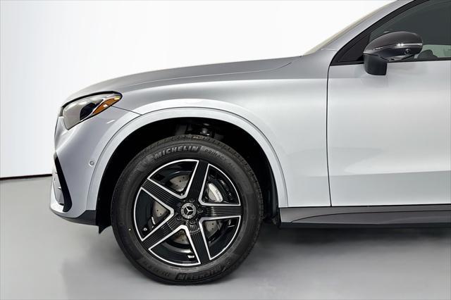 new 2025 Mercedes-Benz GLC 300 car, priced at $63,615