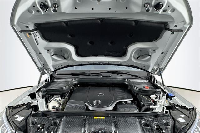 new 2025 Mercedes-Benz GLS 450 car, priced at $101,275