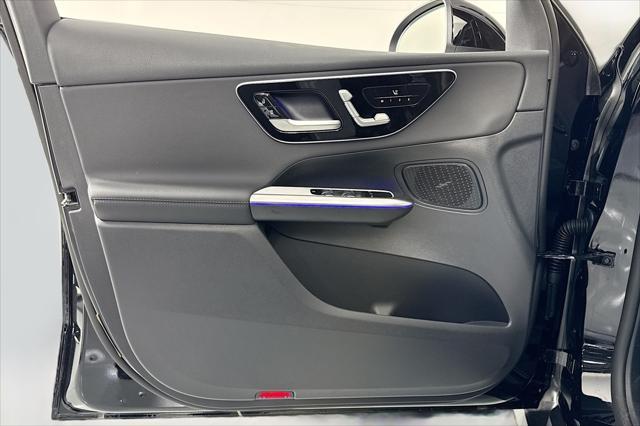 new 2025 Mercedes-Benz GLC 300 car, priced at $62,445
