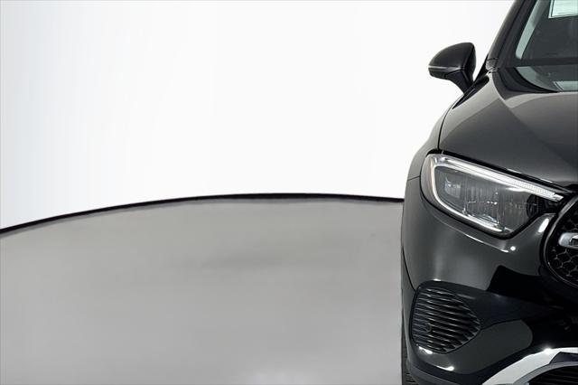 new 2025 Mercedes-Benz GLC 300 car, priced at $62,445